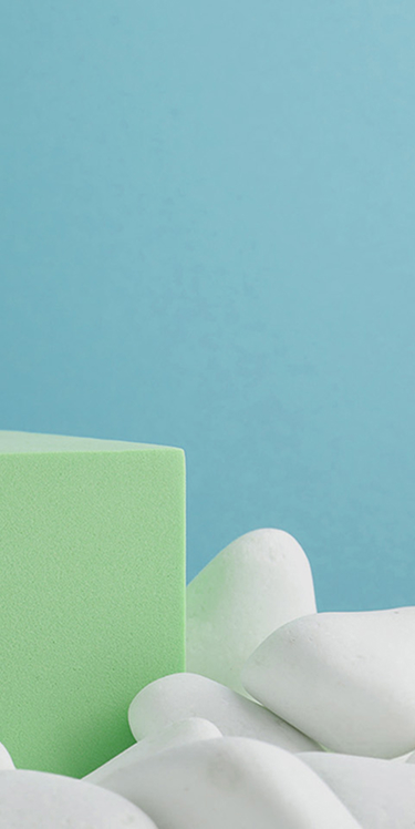 喬福集團創立於1976年，是世界最主要軟質泡綿、塑膠加工與配線器材生產廠商之一。