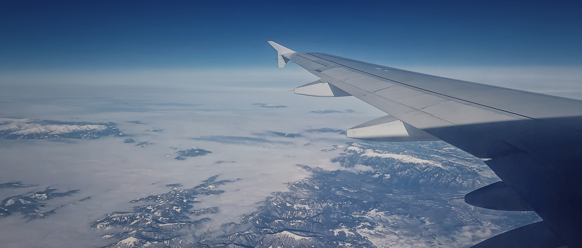 喬福集團創立於1976年，是世界最主要軟質泡綿、塑膠加工與配線器材生產廠商之一。